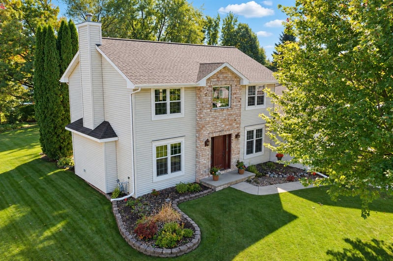 2141 Dorset Dr, Green Bay, WI 54311-5020