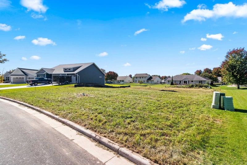 3204 Eclipse Dr, Green Bay, WI 54311