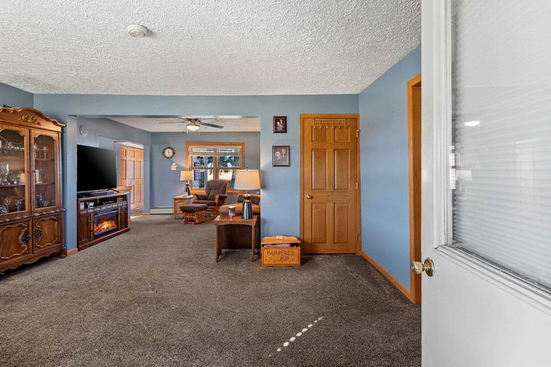 8284 State Hwy 22, Oconto Falls, WI 54154