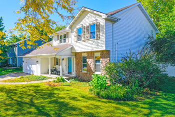 829 Meadowbrook Dr, Green Bay, WI 54313-6973