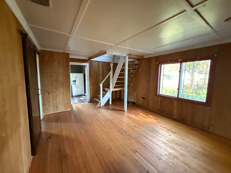 N5801 Edgewood Rd, Shawano, WI 54166