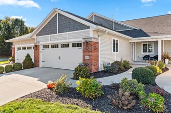 2580 Bay Harbor Cir #2, Green Bay, WI 54304-4810