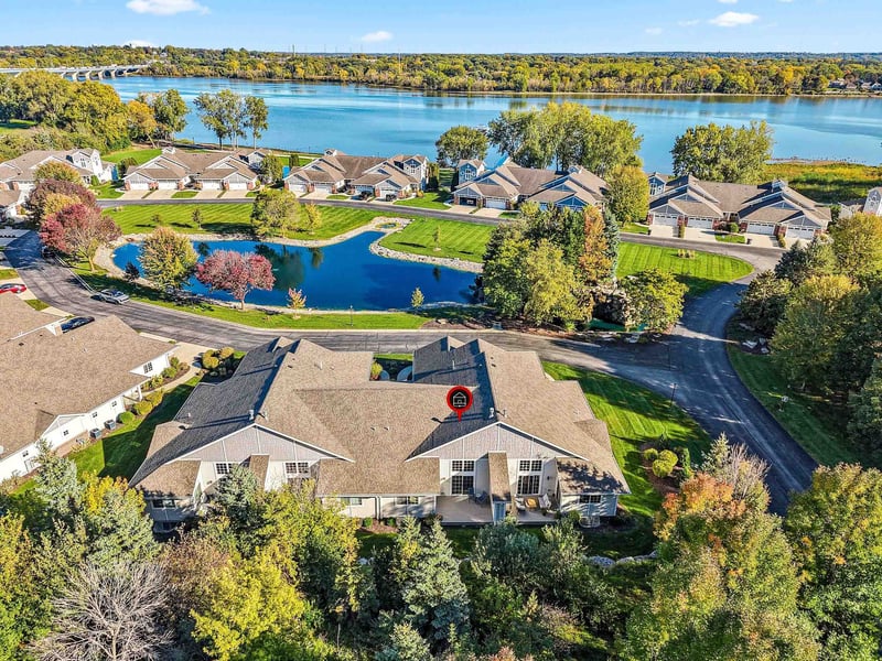 2580 Bay Harbor Cir #2, Green Bay, WI 54304-4810