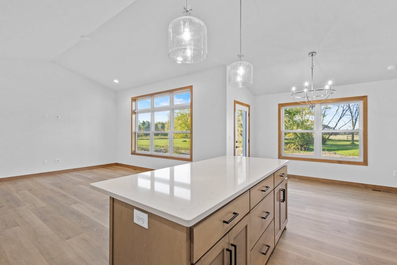 4932 Water Mint Way, Green Bay, WI 54313
