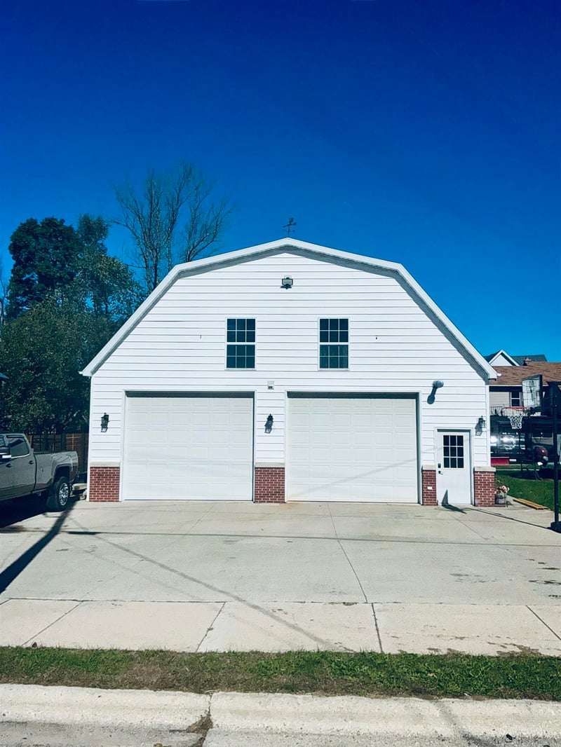 235 S Mill St, Hortonville, WI 54944