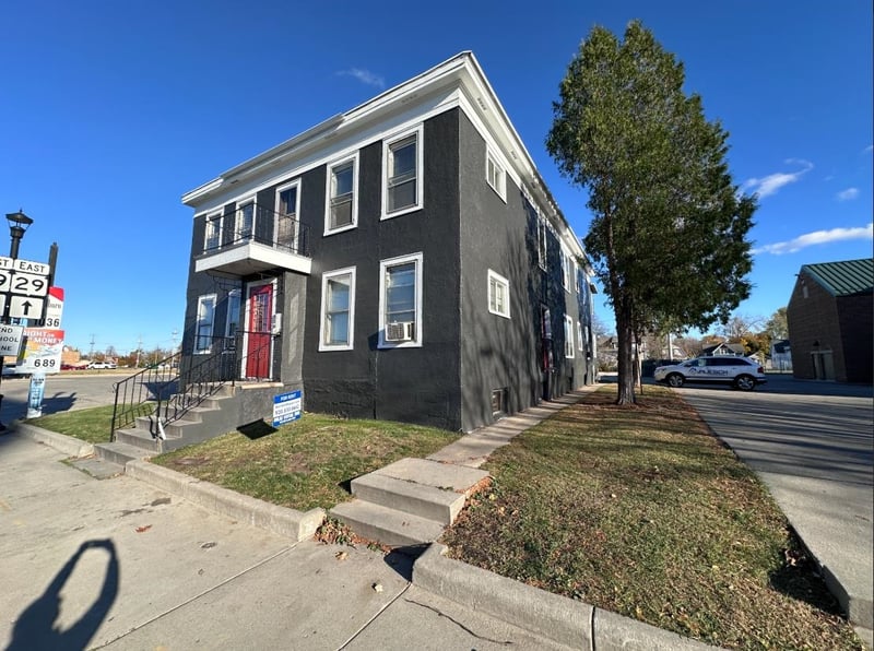 113 S Monroe Ave, Green Bay, WI 54301-4055