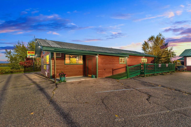 10139 W Us Highway 8, Crandon, WI 54520