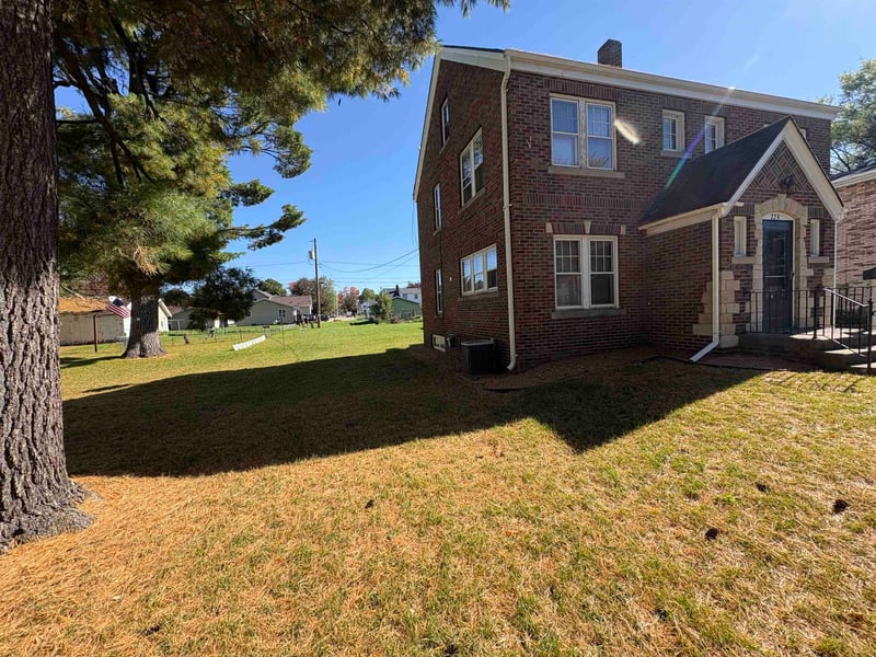 224 S Andrews St, Shawano, WI 54166