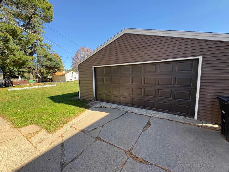 224 S Andrews St, Shawano, WI 54166