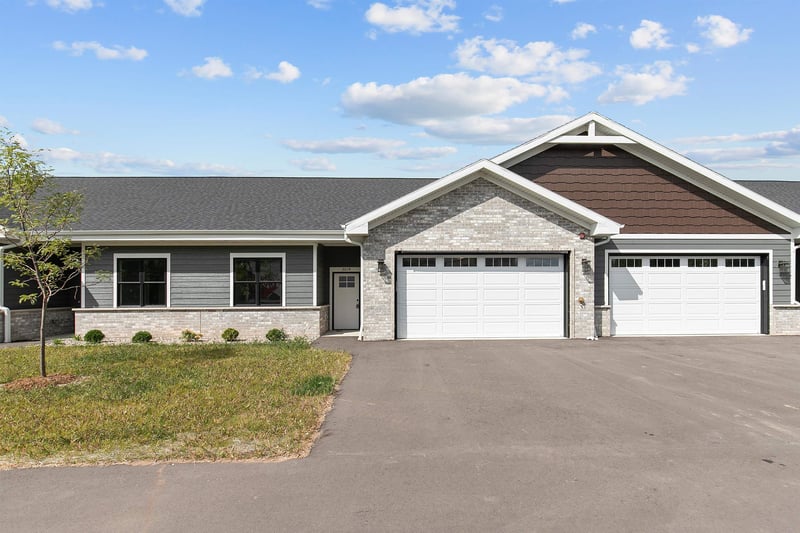 3014 Community Way, Menasha, WI 54952