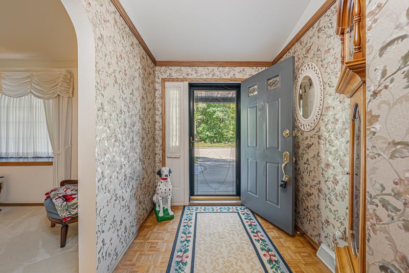 3225 S Scarlet Oak Ln, Appleton, WI 54915