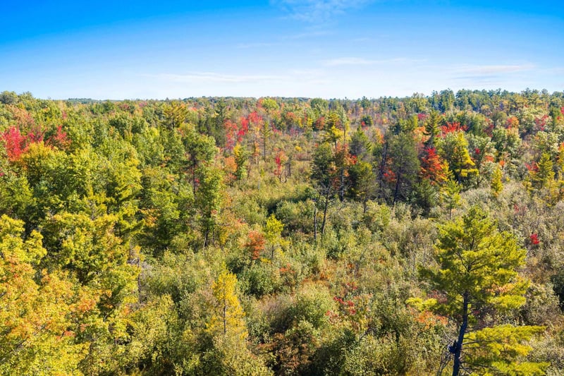 Tadpole Ln, Oconto, WI 54153