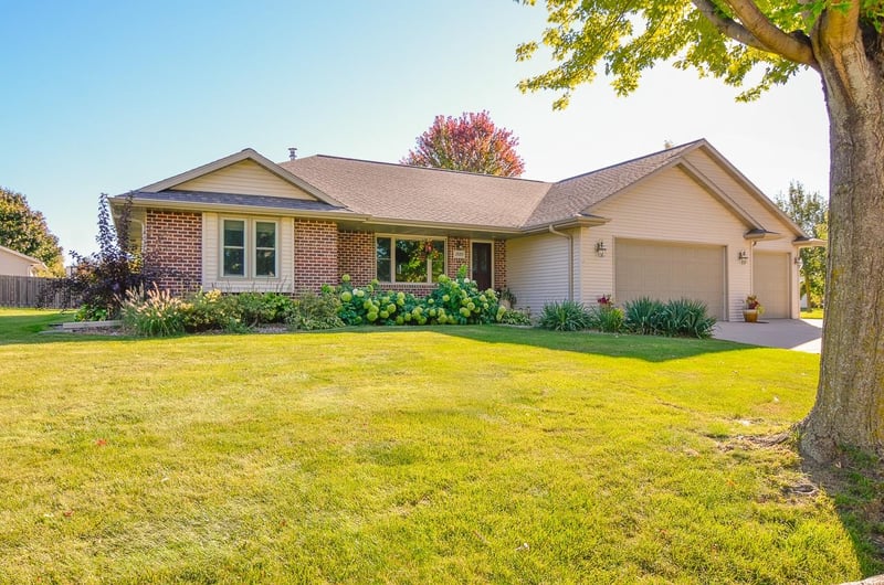 1520 Inspiration Ave, New Franken, WI 54229