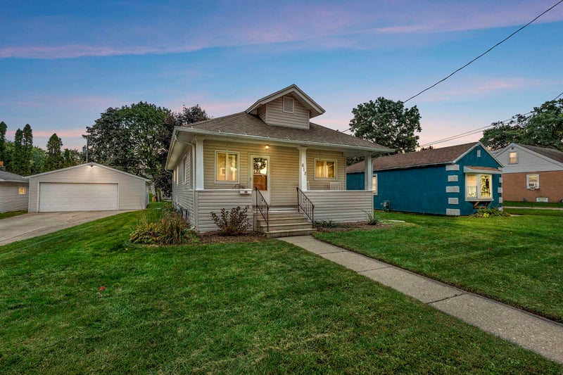 612 S Weimar St, Appleton, WI 54915