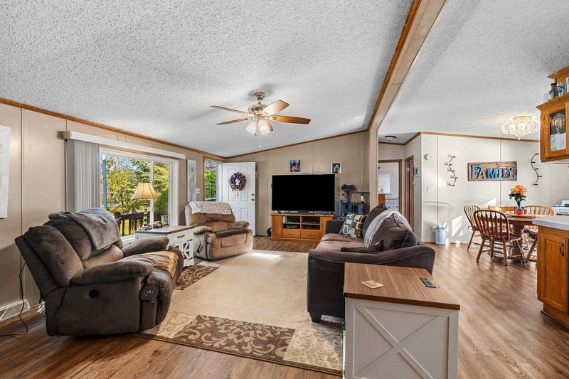1239 Melissa Blvd, Little Suamico, WI 54141