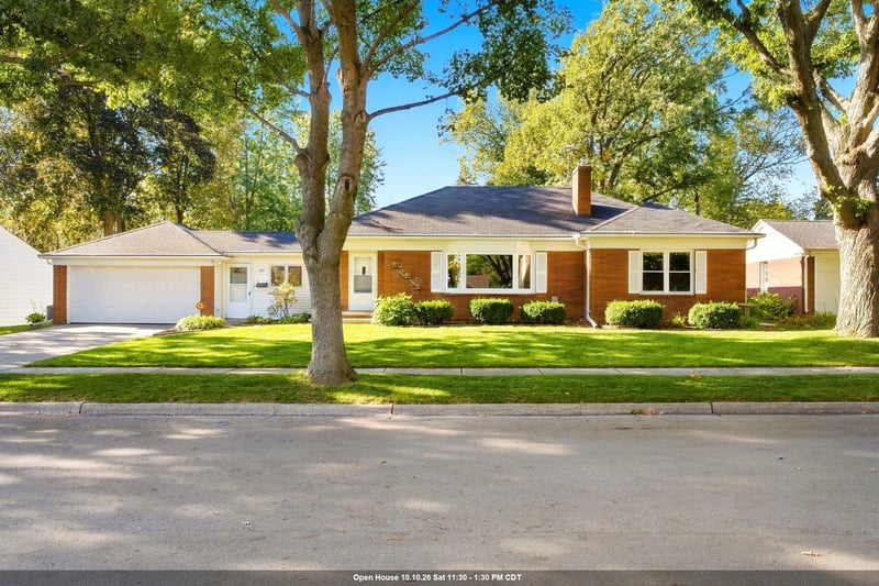 1227 Division St, Green Bay, WI 54303-3030