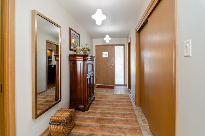 160 St Marys Blvd, Green Bay, WI 54301
