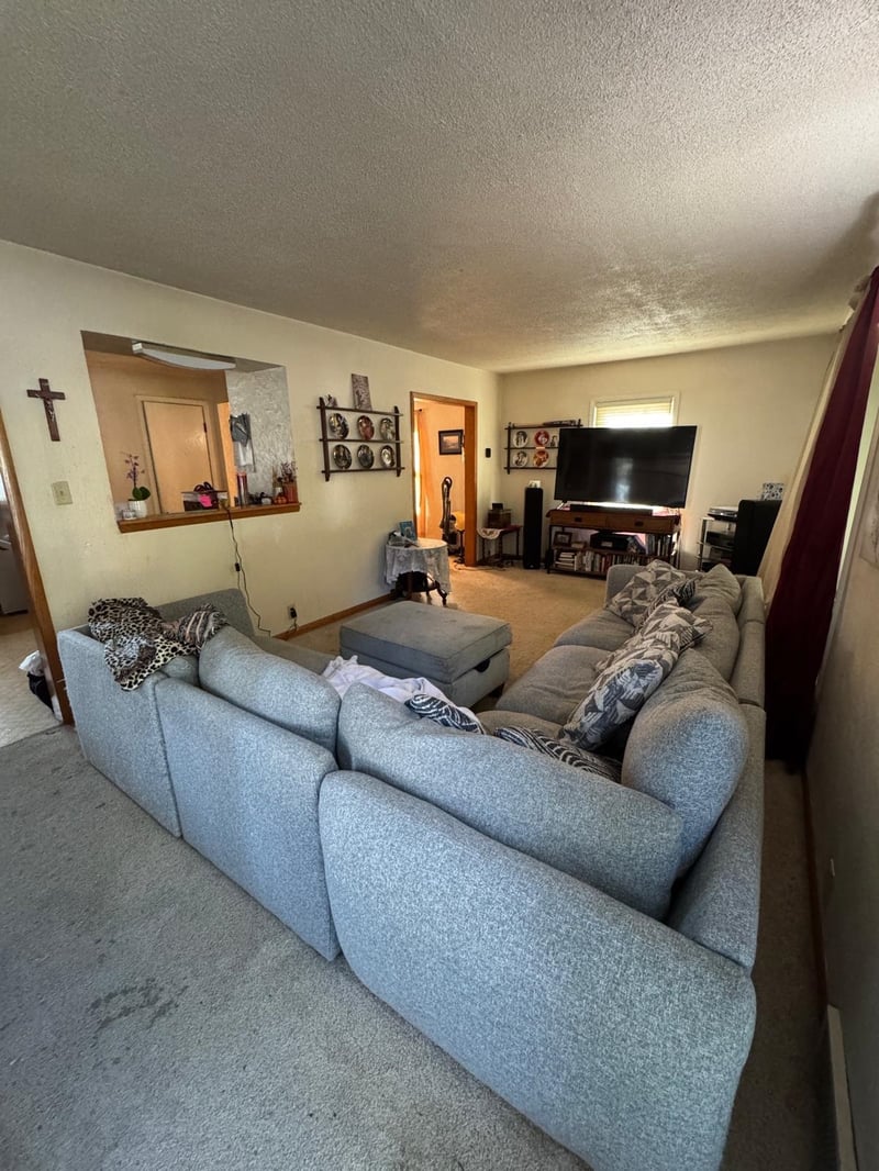 1009 Red Oak Ln, Appleton, WI 54915