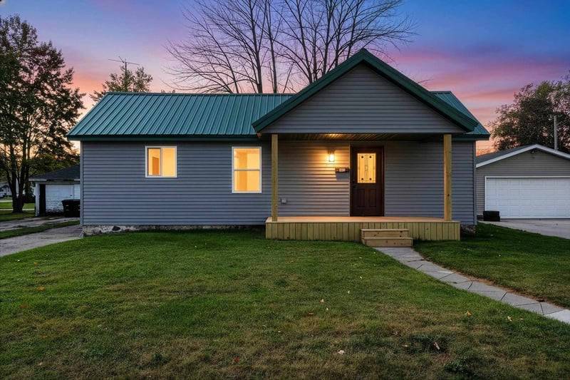 517 S Hamlin St, Shawano, WI 54166