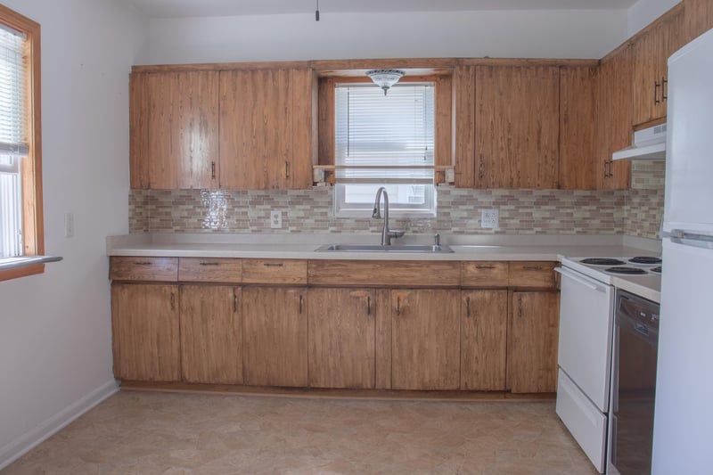 1023 W Commercial St, Appleton, WI 54914-3654
