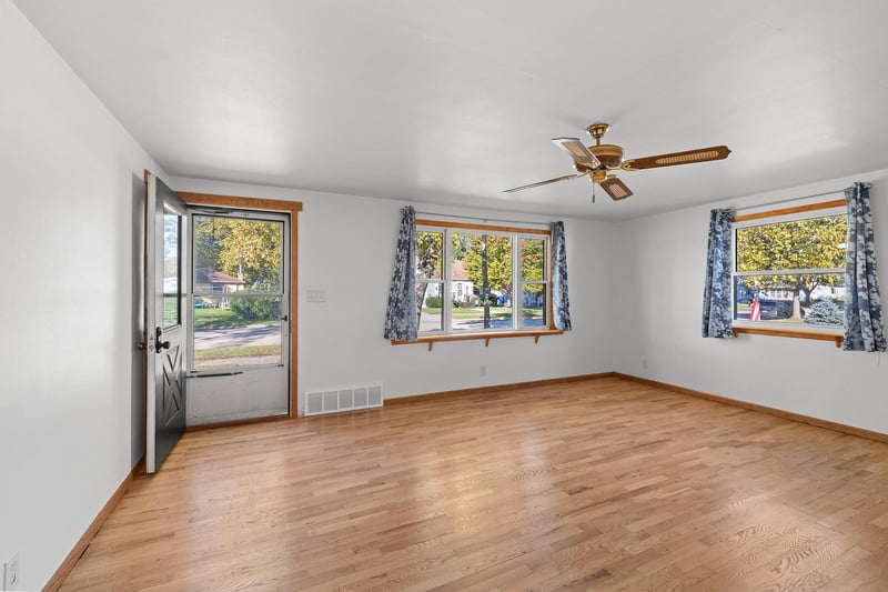 1408 N Wayne St, Appleton, WI 54911
