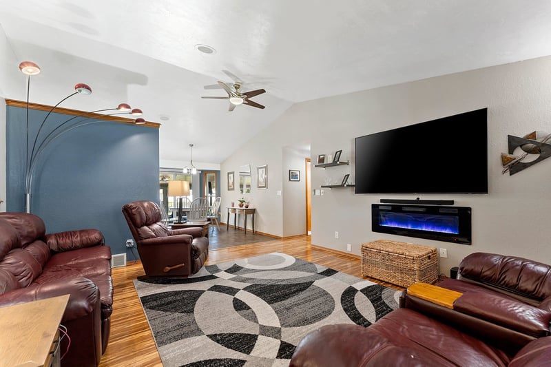 3123 W Ottertail Ct, Green Bay, WI 54311