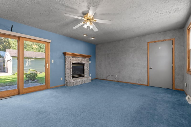 W7070 Verna Rd, Menasha, WI 54952