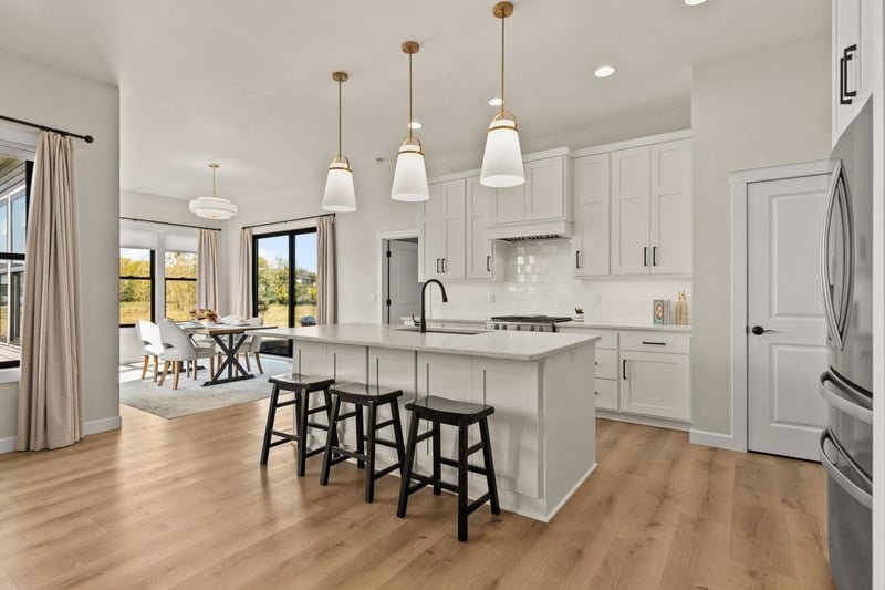 4265 N Deer Valley Ct, Appleton, WI 54913
