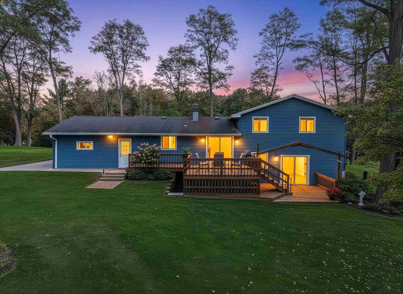 2347 School Ln, Green Bay, WI 54313