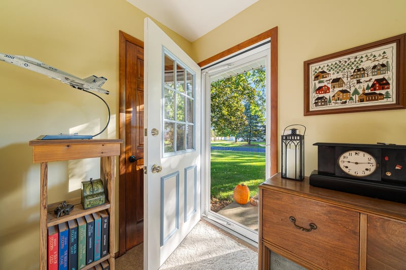 1335 Clairville Rd, Oshkosh, WI 54904