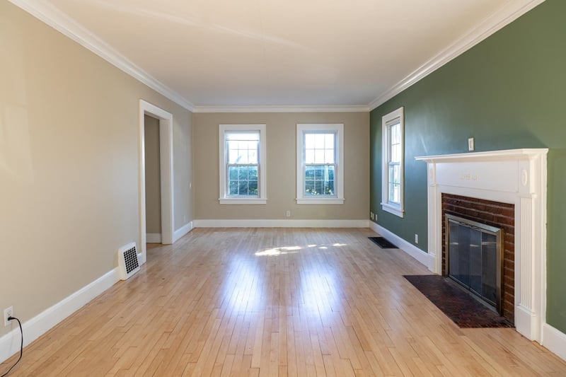 1719 Arizona St, Oshkosh, WI 54902-6931