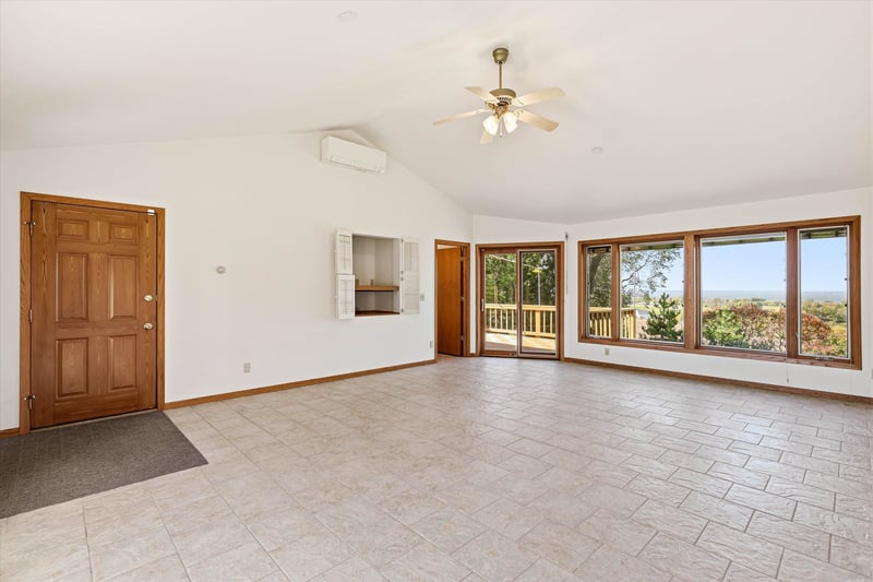 2977 Bay Settlement Rd, Green Bay, WI 54311