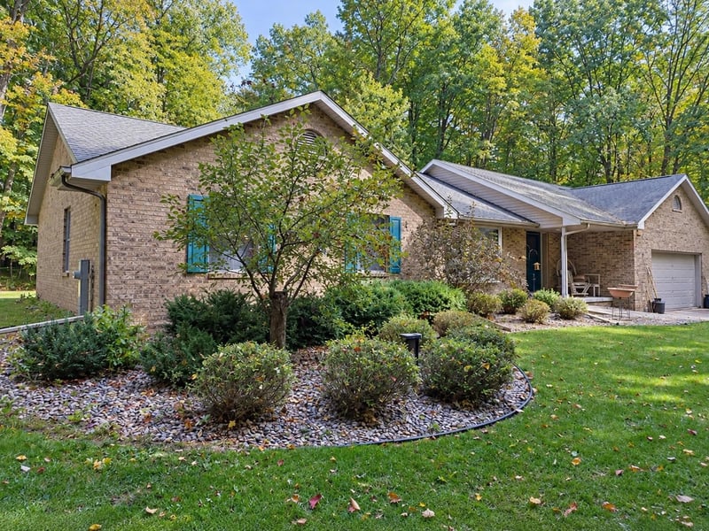 7910 Timberline Rd, Oconto Falls, WI 54154