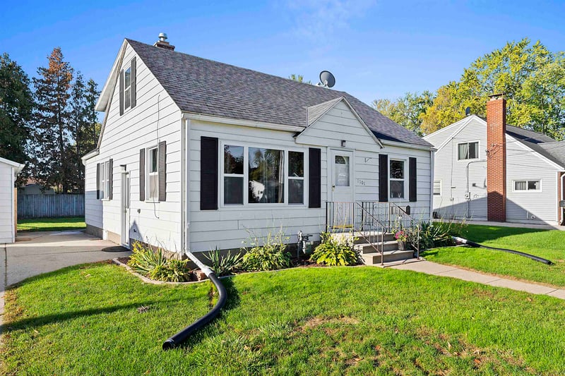 1101 9th St, Green Bay, WI 54304