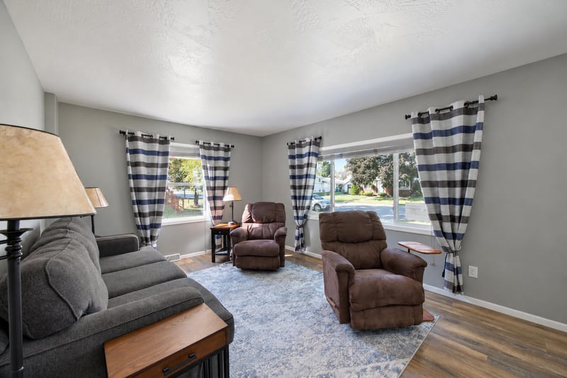 1817 Gross Ave, Green Bay, WI 54304-3901