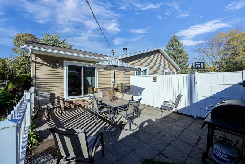 925 S Covenant Ln, Appleton, WI 54915