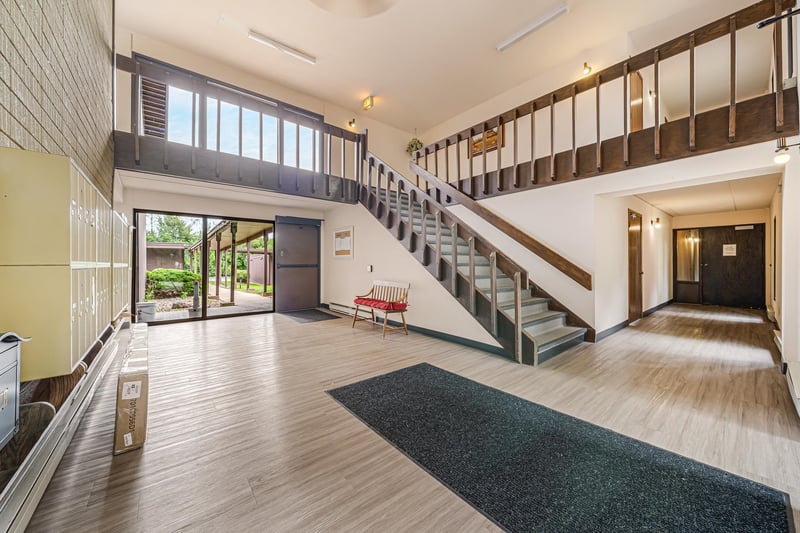 1699 Alcan Dr, Menasha, WI 54952
