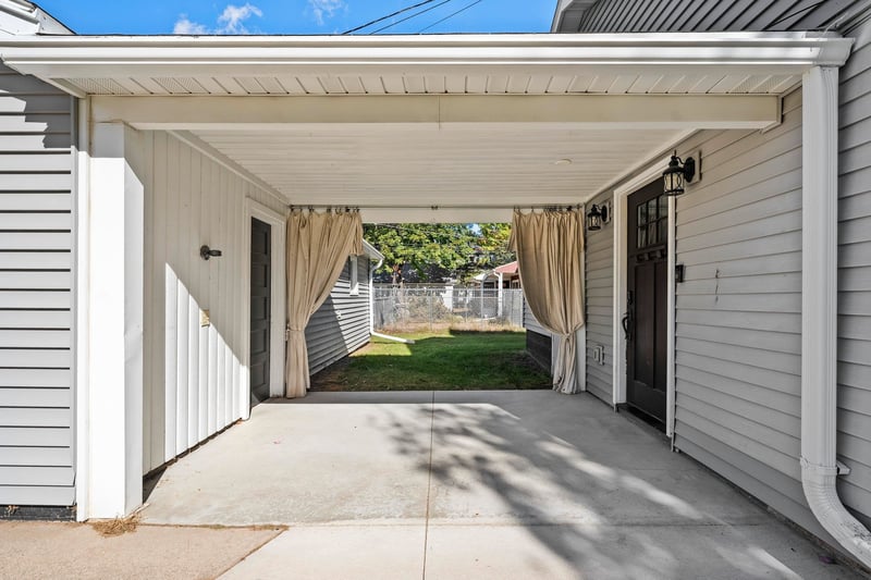 941 S Lafayette St, Shawano, WI 54166