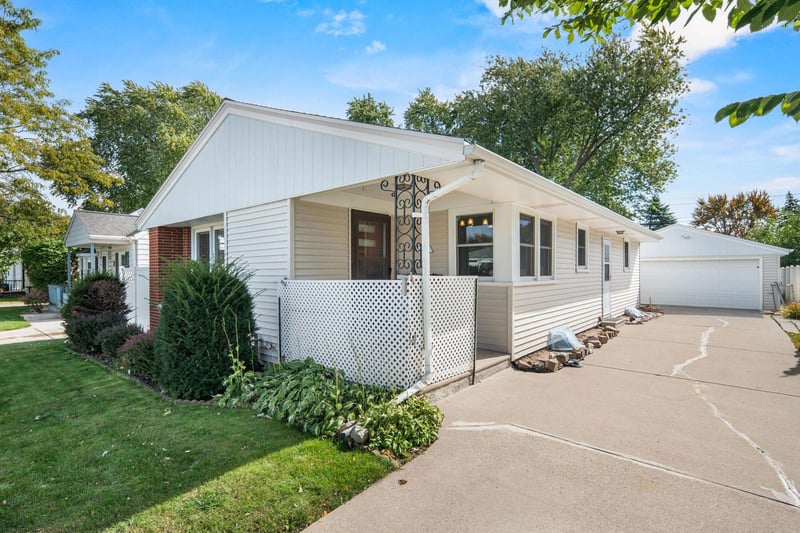 1628 Harold St, Green Bay, WI 54302