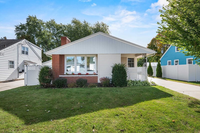 1628 Harold St, Green Bay, WI 54302