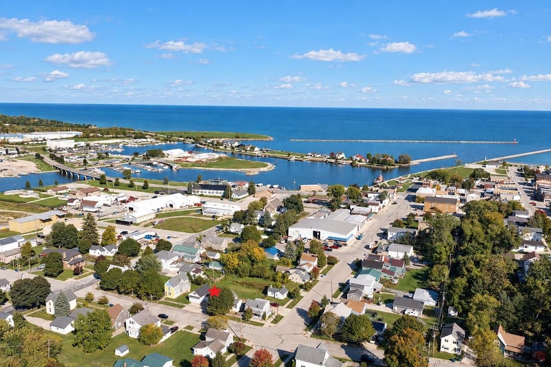 316 Beardsley St, Kewaunee, WI 54216
