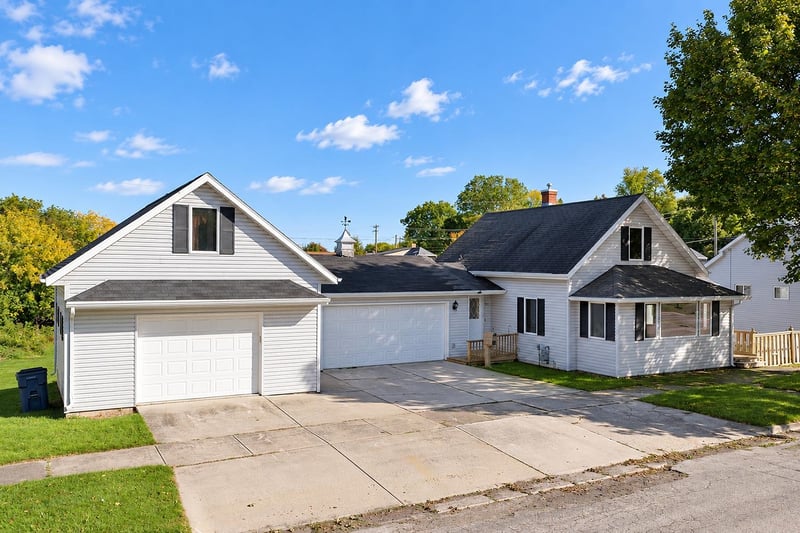316 Beardsley St, Kewaunee, WI 54216
