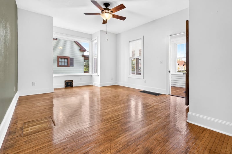 709 W New York Ave, Oshkosh, WI 54901