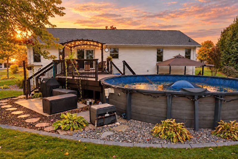 W6653 Emerald Ln, Greenville, WI 54942