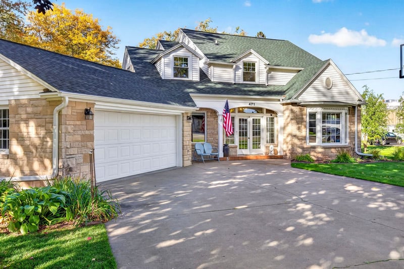 471 Holland Ct, Kaukauna, WI 54130-8953