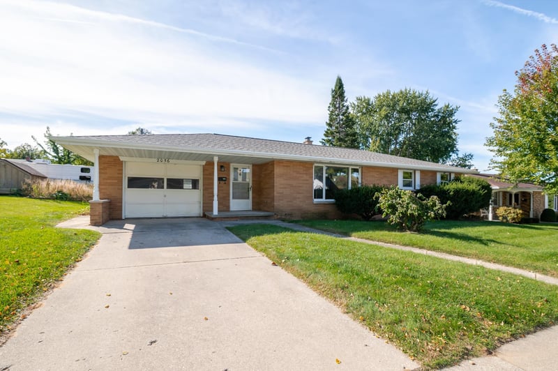 2056 Zeise Ave, Green Bay, WI 54302