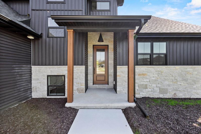 2417 Adrienne Ct, De Pere, WI 54115