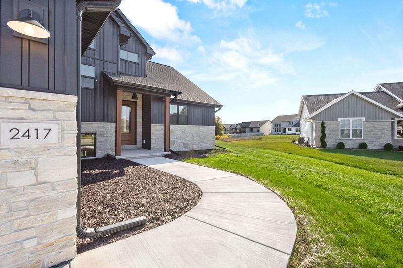 2417 Adrienne Ct, De Pere, WI 54115