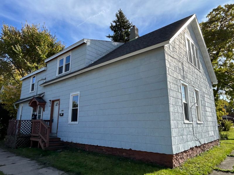 800 Smith St, Green Bay, WI 54302