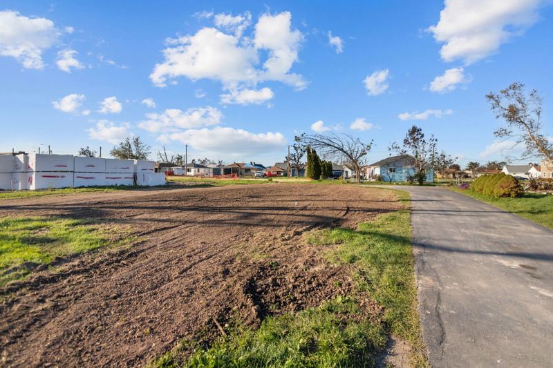 836 Plank Rd, Menasha, WI 54952-0000